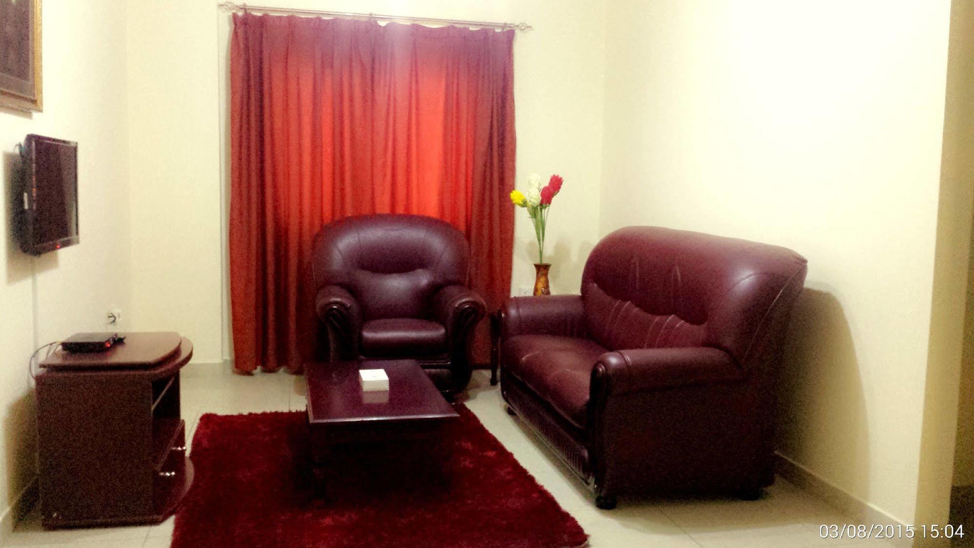 Al Reem Aparthotel 2*